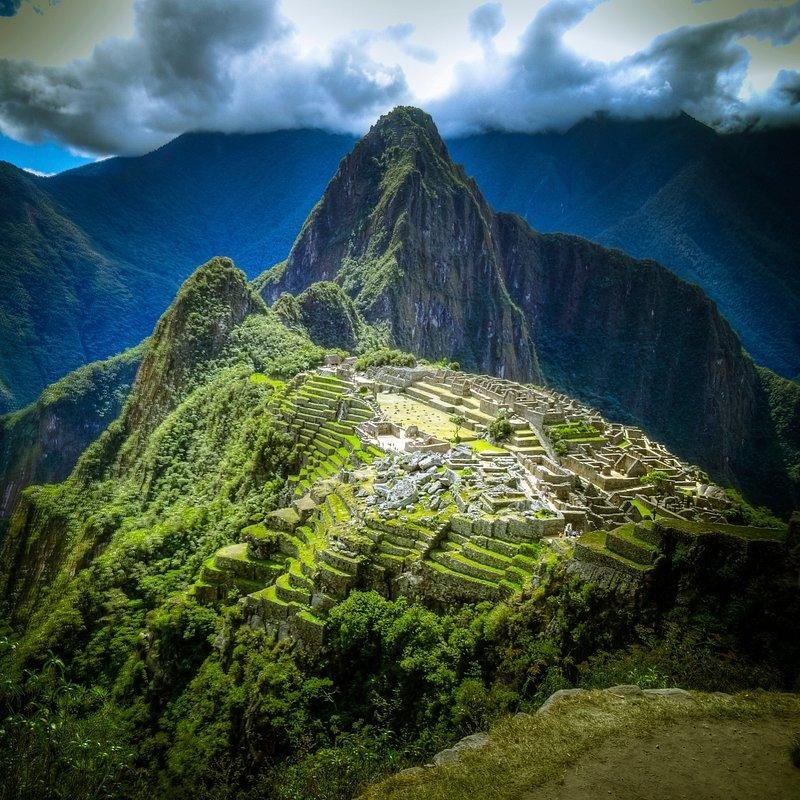 Consigue un dominio y hosting peruano para que tu sitio sea más rápido y confiable